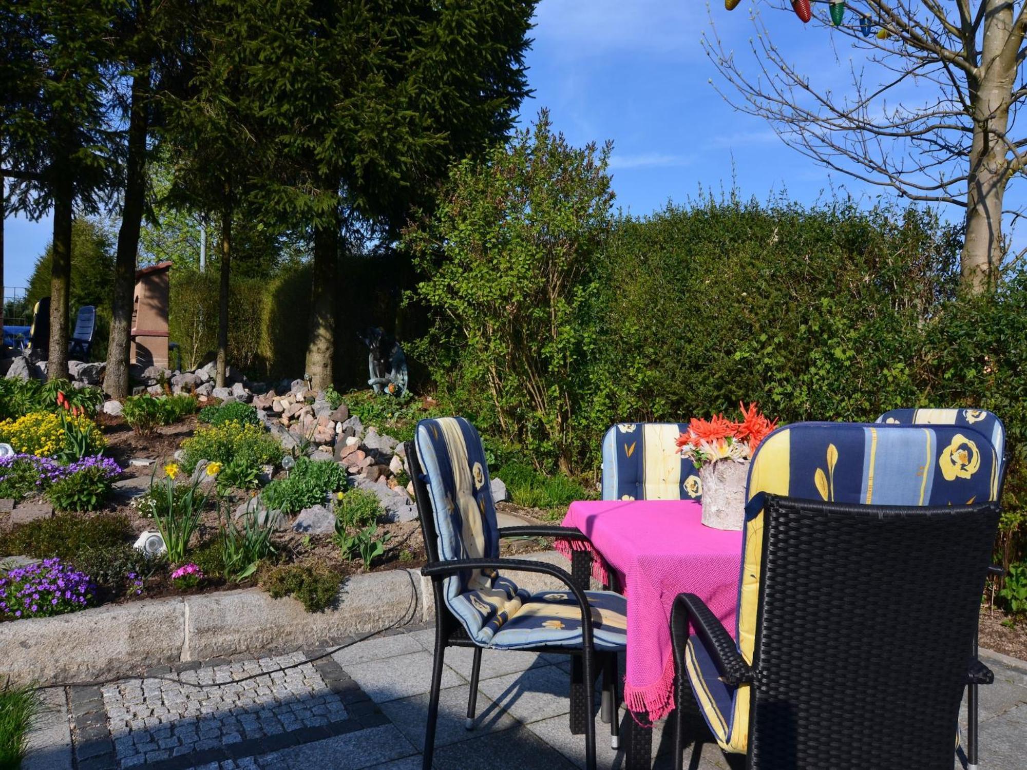 Holiday Home in Neustadt am Rennsteig with Garden Exterior foto