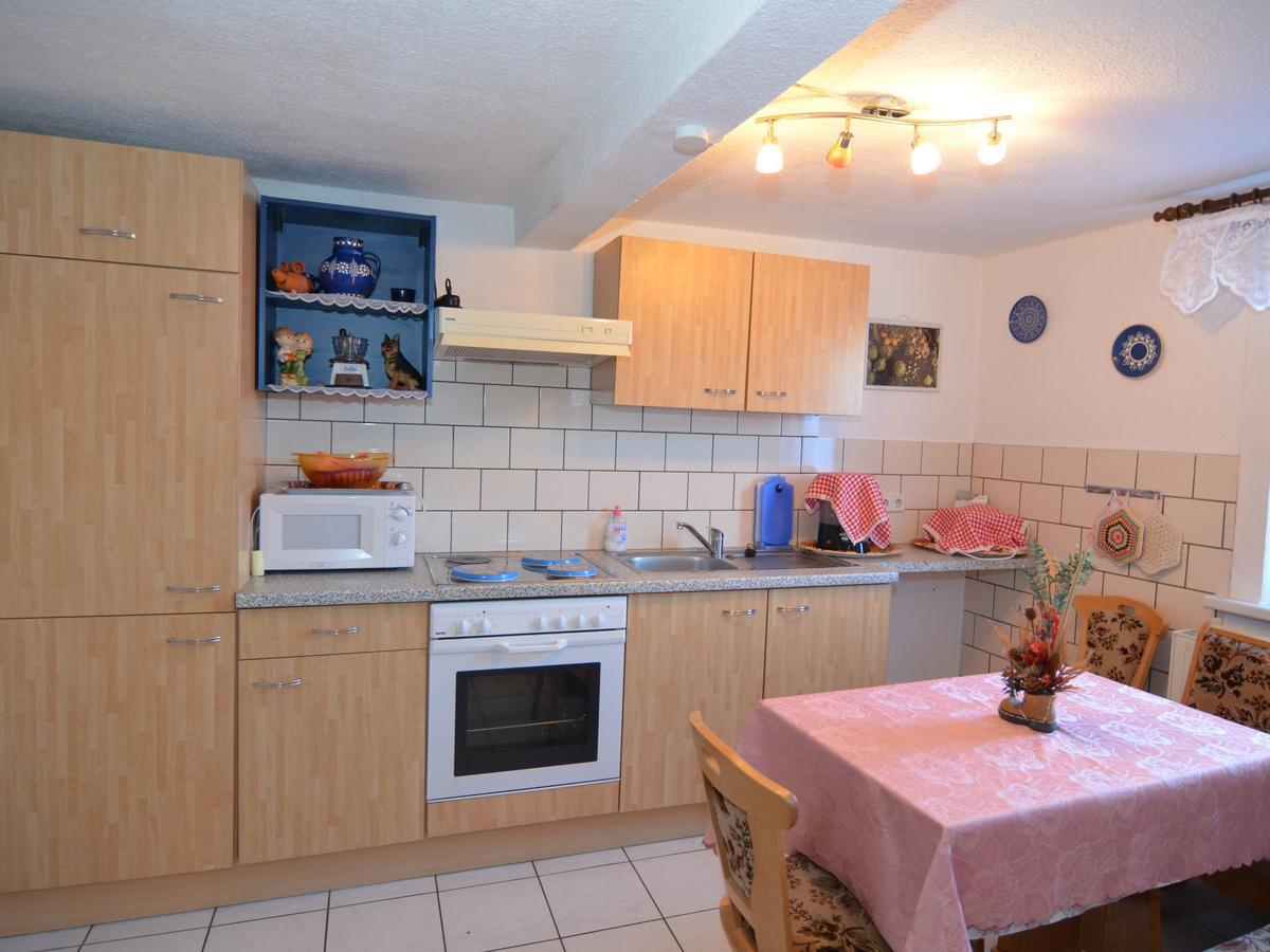 Holiday Home in Neustadt am Rennsteig with Garden Exterior foto