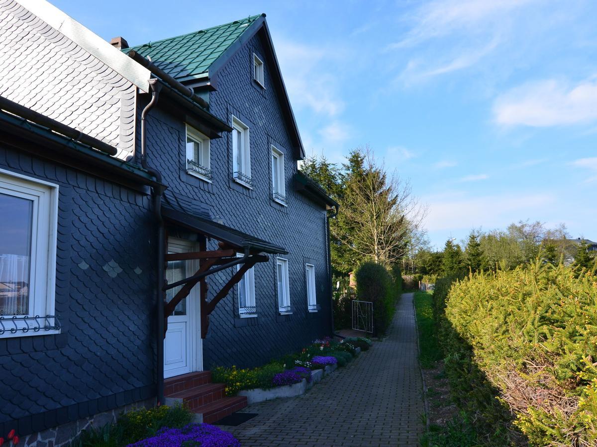 Holiday Home in Neustadt am Rennsteig with Garden Exterior foto